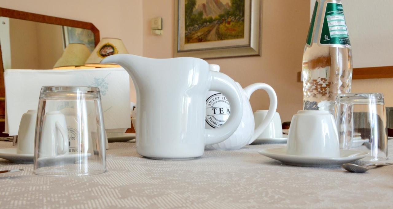 B&B La Genziana Fonni Bagian luar foto